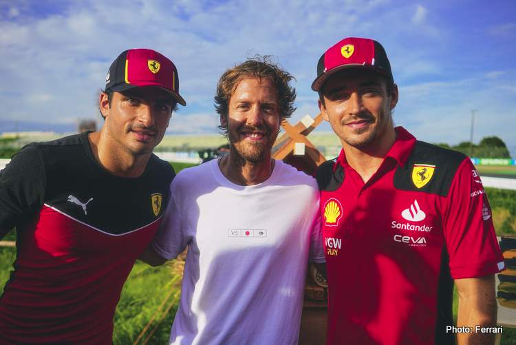 FERRARI BUSCA MANTER LECLERC E SAINZ ALÉM DE 2024