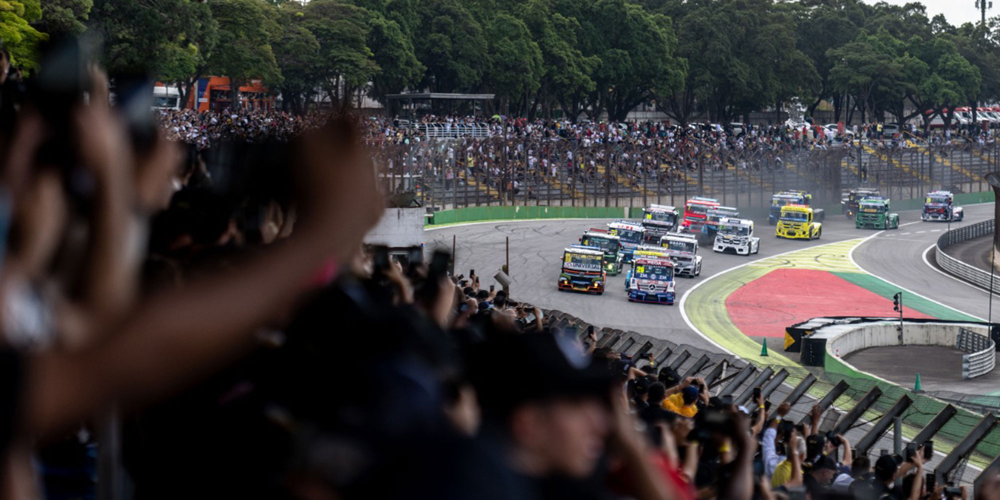 Ingressos Disponíveis para a Decisão da Copa Truck e NASCAR Brasil em Interlagos