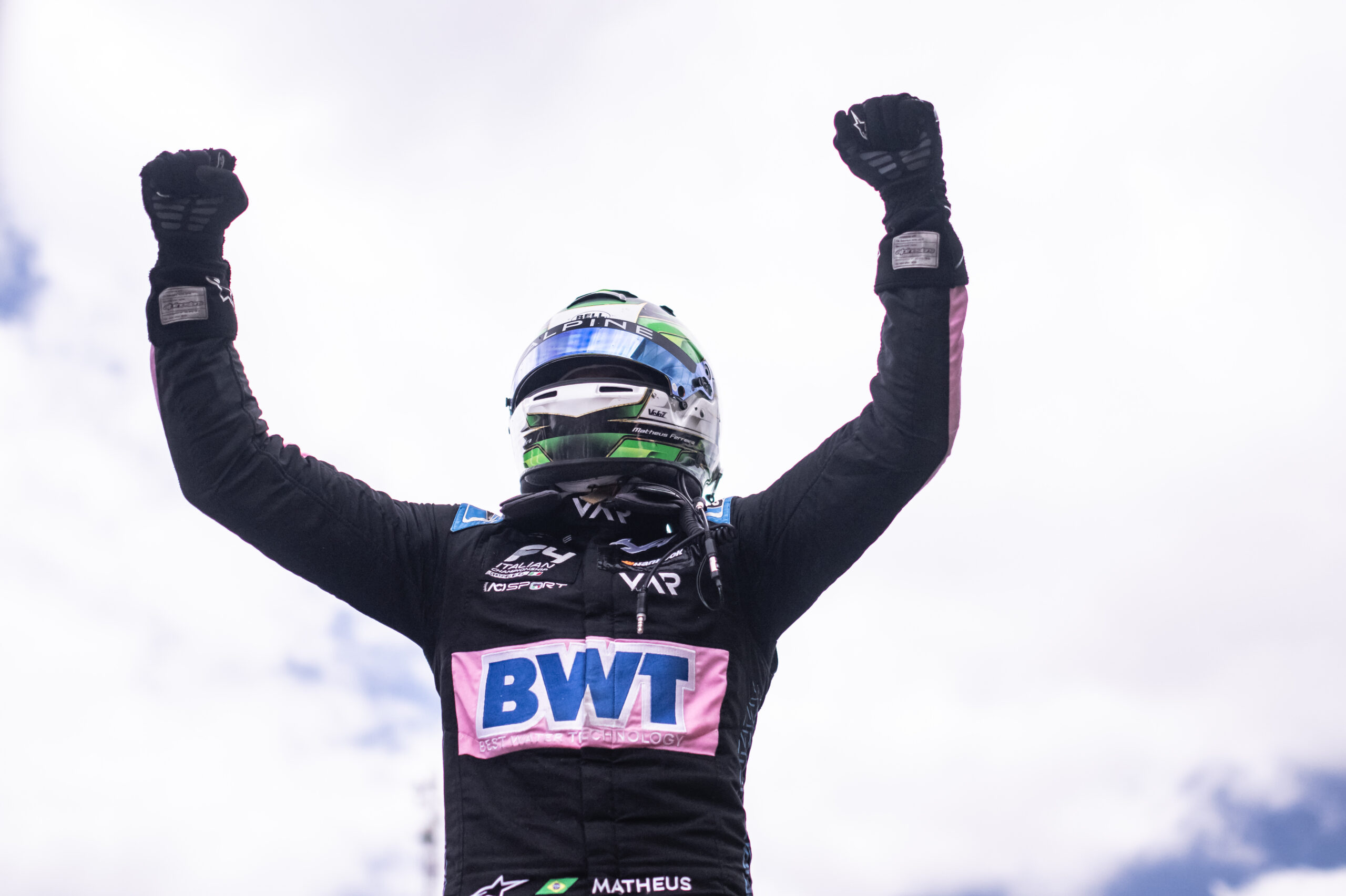 Matheus Ferreira Brilha em Interlagos com Nova Vitória na BRB Fórmula 4 Brasil