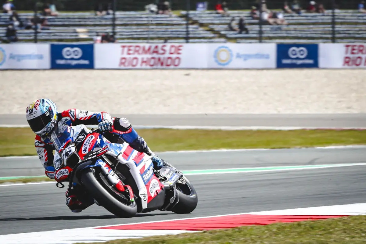 Raul Fernandez Renova Contrato com Trackhouse MotoGP até 2026 Raul Fernandez Renova Contrato com Trackhouse MotoGP até 2026