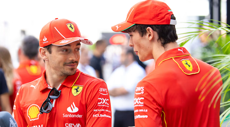 Charles Leclerc Compartilha Experiência Valiosa com Bearman na Fórmula 1