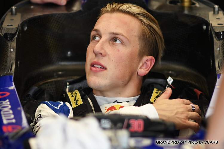 Liam Lawson: Pressão e Avaliação Constante Rumo à F1 Liam Lawson: Pressão e Avaliação Constante Rumo à F1