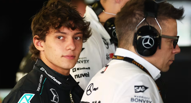 Kimi Antonelli estreia na Mercedes com ambição e foco no aprendizado na F1 2025