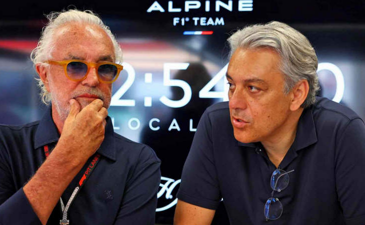 **Oliver Oakes rebate críticas de Szafnauer e defende apoio da Renault na Alpine F1**