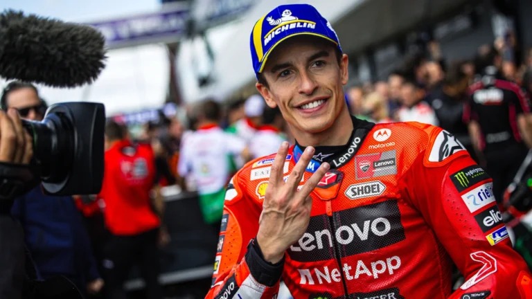 Marc Márquez admite erros após acidente na MotoGP britânica Marc Márquez admite erros após acidente na MotoGP britânica
