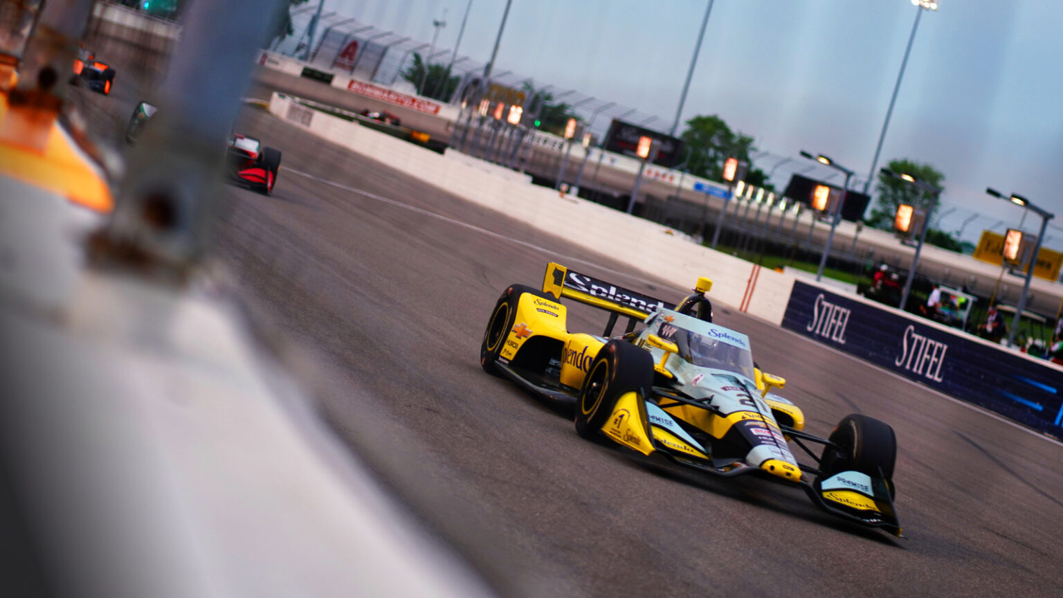 Christian Rasmussen conquista primeiro pódio na IndyCar com show de ultrapassagens