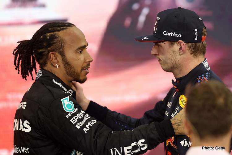 Verstappen revela temor de ataque cardíaco ao reviver GP de Abu Dhabi 2021