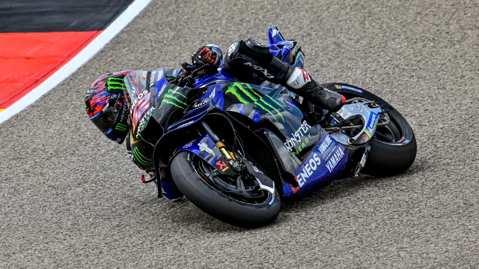 Motor V4 da Yamaha: pilotos revelam diferença de dois segundos para a atual máquina da MotoGP
