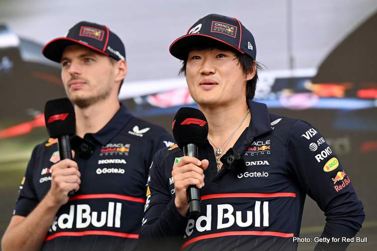 Villeneuve: Tsunoda provavelmente é o pior companheiro de equipe de Verstappen