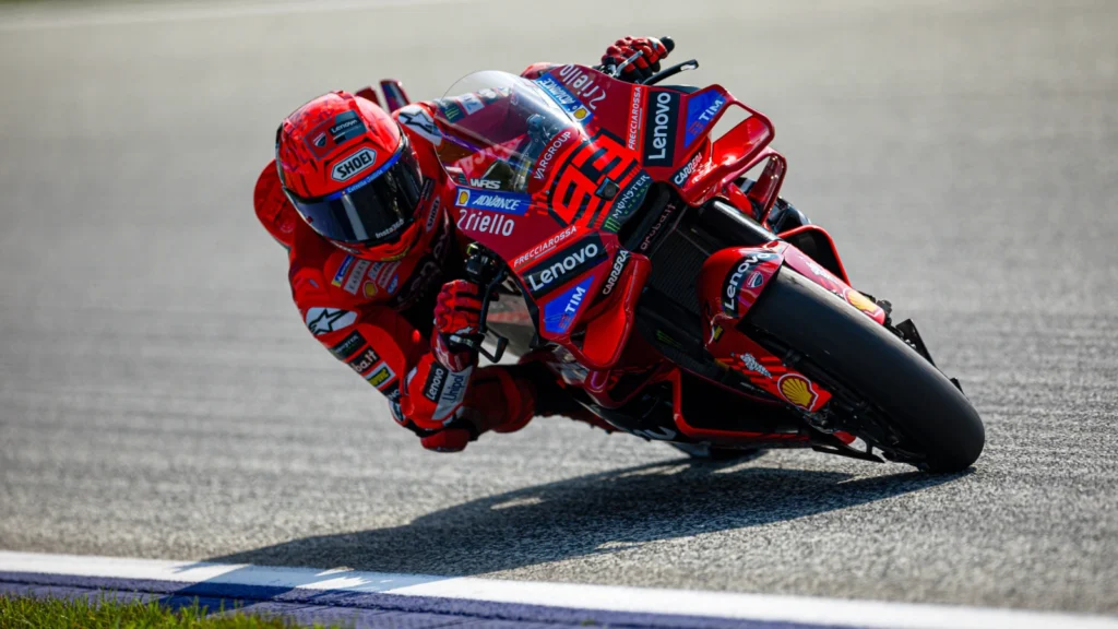 Marc Márquez chega à sexta vitória consecutiva na 1000ª corrida da MotoGP na Áustria