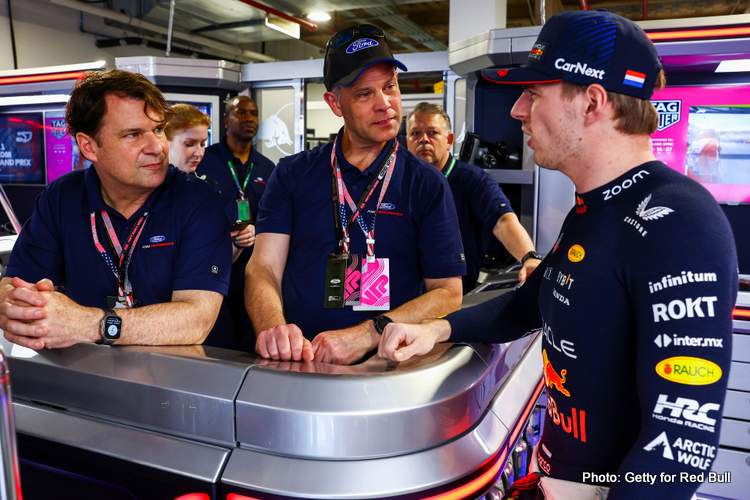Ford e Red Bull aceleram preparativos para parceria na Fórmula 1 em 2026 Ford e Red Bull aceleram preparativos para parceria na Fórmula 1 em 2026