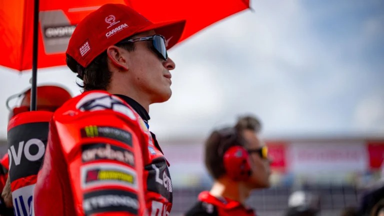 Marc Márquez: Lesão pode impedir retorno à MotoGP antes de Valência Marc Márquez: Lesão pode impedir retorno à MotoGP antes de Valência