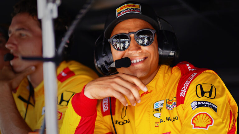 Alex Palou responde à decisão judicial sobre a McLaren