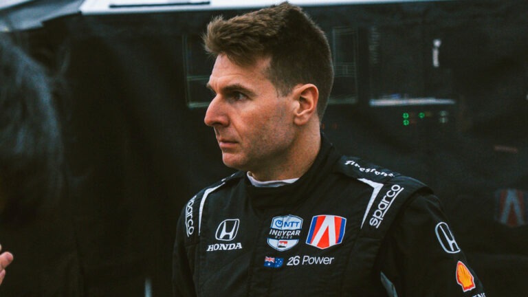 Will Power completa suas primeiras voltas na IndyCar com a Andretti em Phoenix.