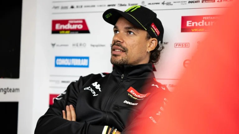 Chefe da VR46 defende Franco Morbidelli após temporada 2025 marcada por erros na MotoGP Chefe da VR46 defende Franco Morbidelli após temporada 2025 marcada por erros na MotoGP
