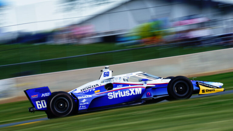 Felix Rosenqvist: A IndyCar moderna exige pilotagem ‘acima do limite’ Felix Rosenqvist: A IndyCar moderna exige pilotagem ‘acima do limite’