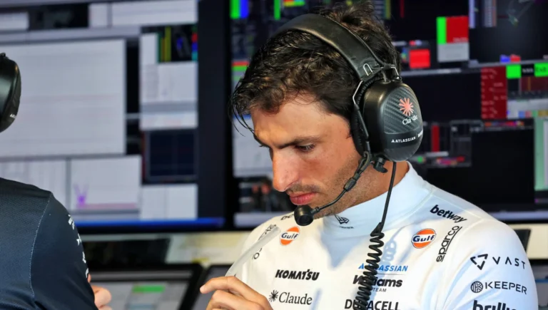 Carlos Sainz elogia o progresso da Williams após o GP de Miami de F1