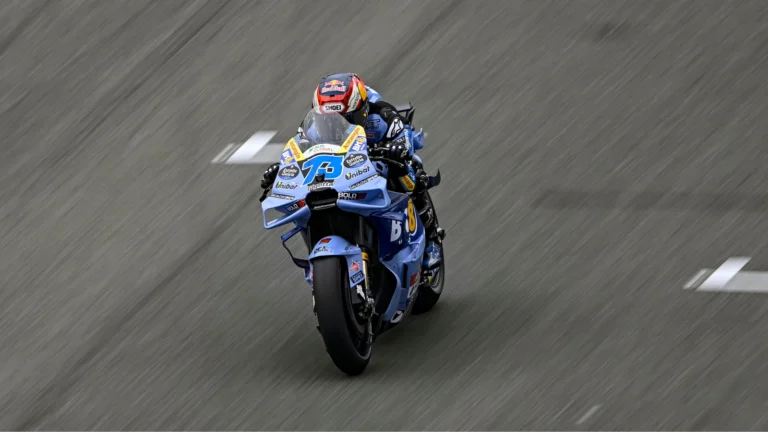 Alex Márquez lidera o primeiro treino livre do MotoGP em Barcelona