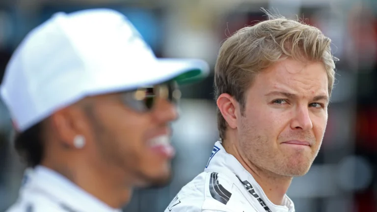 Nico Rosberg reflete sobre a rivalidade com Lewis Hamilton na Fórmula 1 com uma confissão surpreendente.