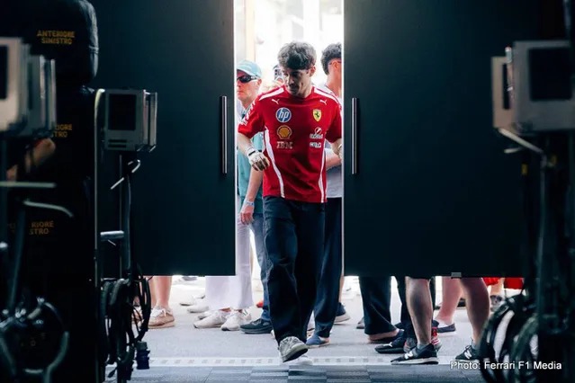 “Piero Ferrari apoia Charles Leclerc para dar a volta por cima: ‘Ele não vai se desanimar por ter um companheiro de equipe forte'” “Piero Ferrari apoia Charles Leclerc para dar a volta por cima: ‘Ele não vai se desanimar por ter um companheiro de equipe forte'”