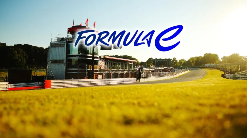 A Fórmula E anuncia clássicos da F1 e grandes mudanças para a temporada de estreia da Gen4. A Fórmula E anuncia clássicos da F1 e grandes mudanças para a temporada de estreia da Gen4.