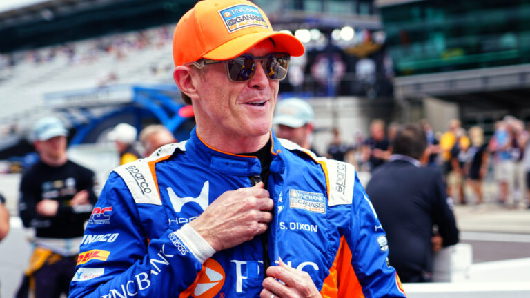A lenda da IndyCar, Scott Dixon, agita o grid com sua inesperada saída da Ganassi. A lenda da IndyCar, Scott Dixon, agita o grid com sua inesperada saída da Ganassi.