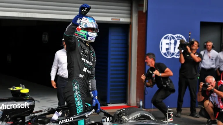 Kimi Antonelli aproveita suas férias em Spa com uma vitória resiliente no GP da Bélgica de F1. Kimi Antonelli aproveita suas férias em Spa com uma vitória resiliente no GP da Bélgica de F1.