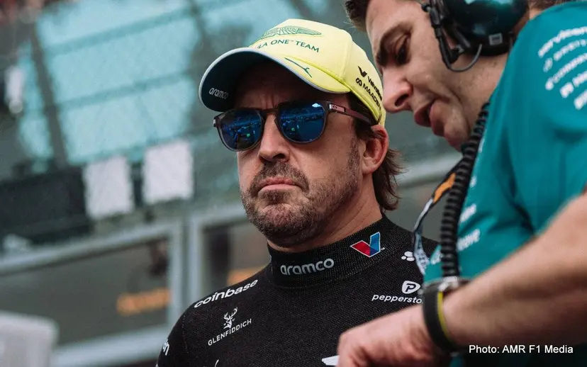 “Por quanto tempo mais Fernando Alonso vai tolerar a situação sem esperanças da Aston Martin na Fórmula 1?”