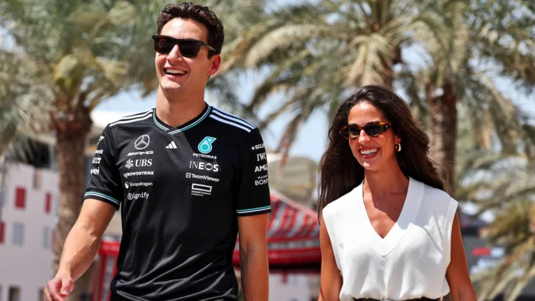 George Russell aproveita a pausa de verão da F1 com um grande anúncio pessoal. George Russell aproveita a pausa de verão da F1 com um grande anúncio pessoal.