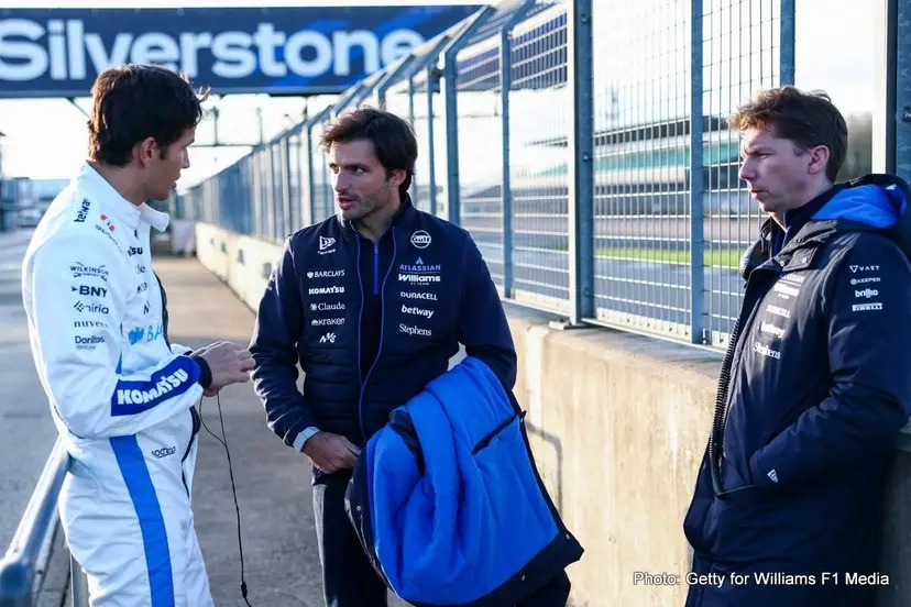 “James Vowles está pedindo que Carlos Sainz e Alex Albon sejam líderes ao seu lado na Williams.” “James Vowles está pedindo que Carlos Sainz e Alex Albon sejam líderes ao seu lado na Williams.”