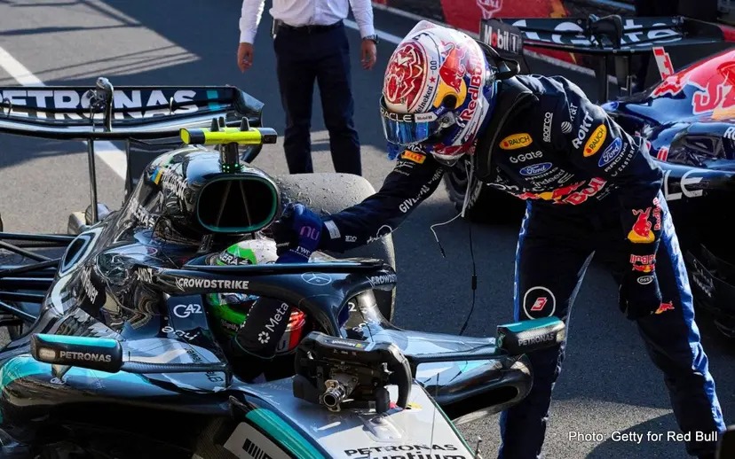 “Toda vez que Kimi Antonelli se destaca no final de semana, ele está fazendo um bom trabalho.” “Toda vez que Kimi Antonelli se destaca no final de semana, ele está fazendo um bom trabalho.”