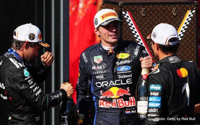 Max Verstappen comemora “um grande resultado” após P2 inesperado para a Red Bull no Grande Prêmio da Espanha Max Verstappen comemora “um grande resultado” após P2 inesperado para a Red Bull no Grande Prêmio da Espanha