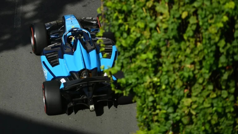 Alex Dunne e Martinius Stenshorne conquistam a pole position na classificação dupla do GP do Azerbaijão de F2.