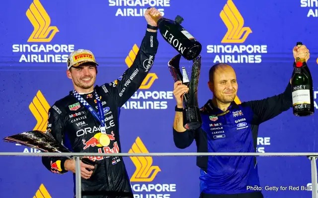 Max Verstappen declara: “Vitória em Cingapura valeu a pena esperar”, enquanto a recuperação da Red Bull ganha força