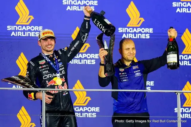 Max Verstappen brinca que Gianpiero Lambiase ficou feliz que o rádio não estava funcionando no Grande Prêmio de Singapura