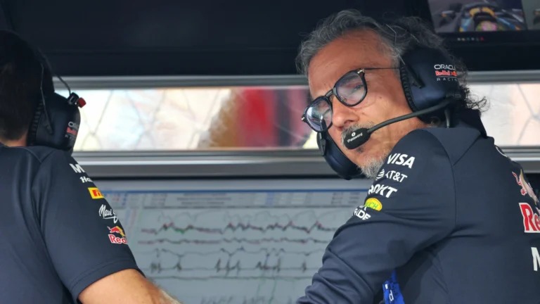 Laurent Mekies responde à análise de George Russell sobre a Red Bull ser a “equipe a ser batida”. Laurent Mekies responde à análise de George Russell sobre a Red Bull ser a “equipe a ser batida”.