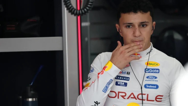 loto de F1 critica explosão de Isack Hadjar no rádio durante o GP dos EUA loto de F1 critica explosão de Isack Hadjar no rádio durante o GP dos EUA